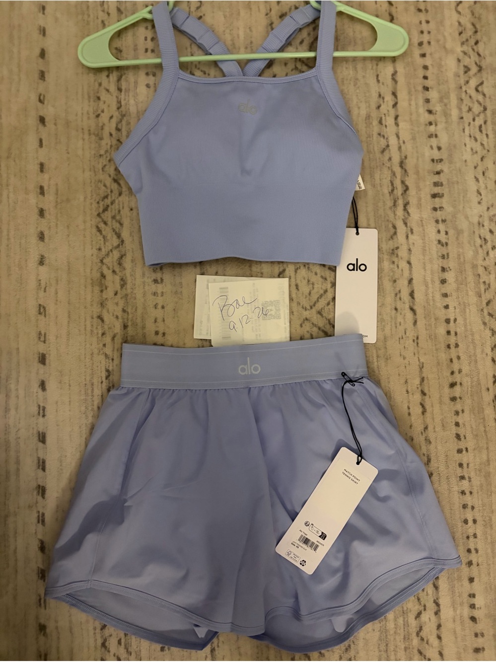 ALO Yoga favorite Crop Top small & match point xs Set